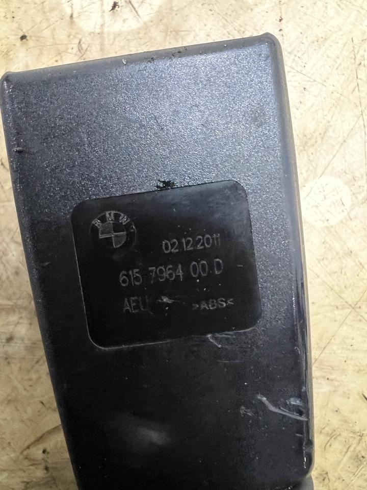 BMW 5er F10 F11 Gurtstraffer Gurtschloss Vorne Rechts Links – Bild 5