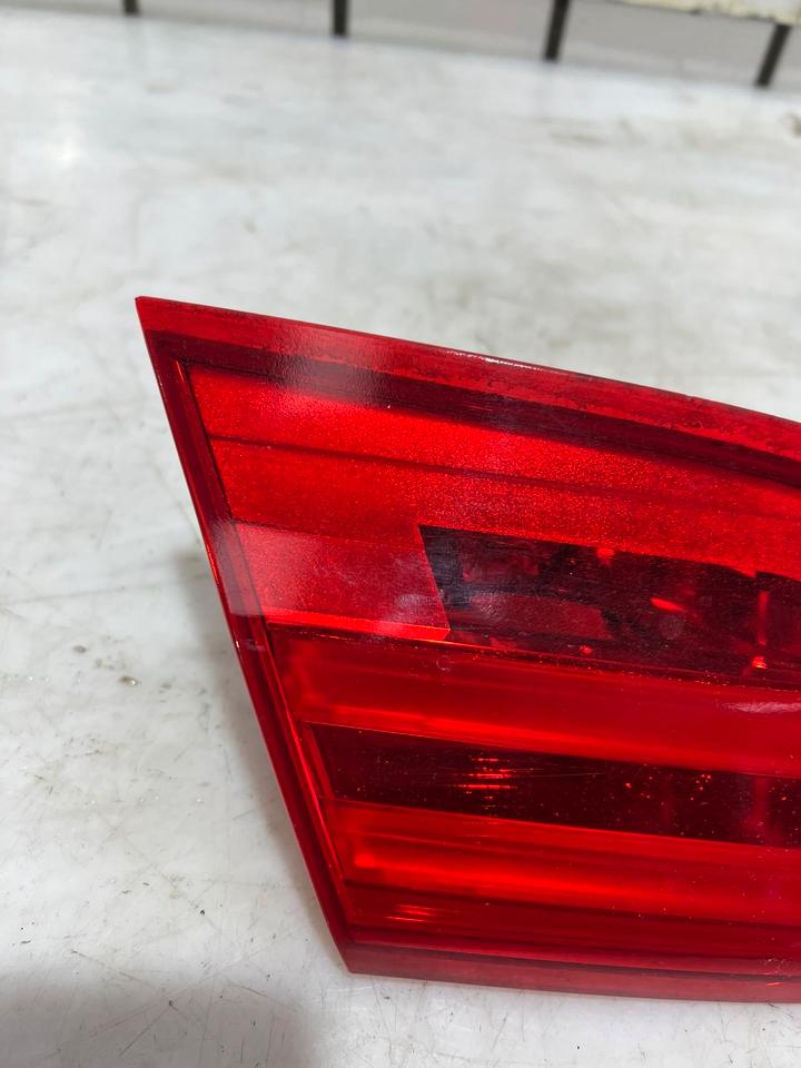 BMW 3er E92 LCI Heckleuchte Rückleuchte Innenleuchte Hinten – Bild 3