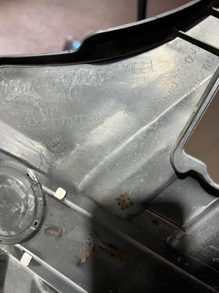 BMW 5er F10 F11 Hybrid Motorabdeckung Abdeckung Vorne – Bild 8