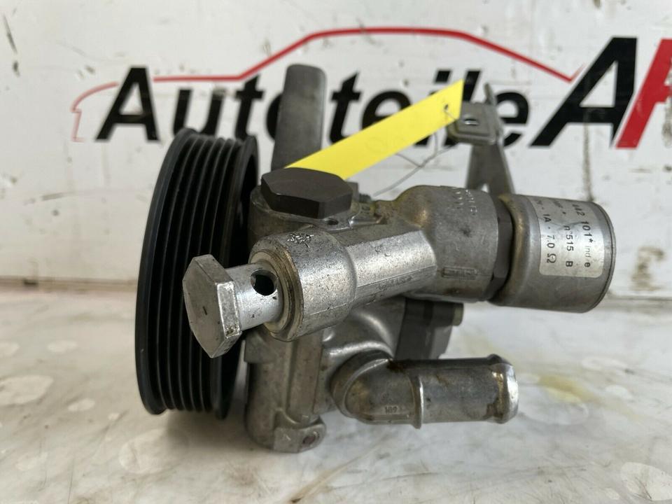 BMW 5er E60 E61 520i 525i 530i M54 Servopumpe 6766191 – Bild 7