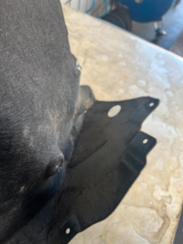 BMW 7er F01 F02 Radhaus Radhausschale Vorne – Bild 13