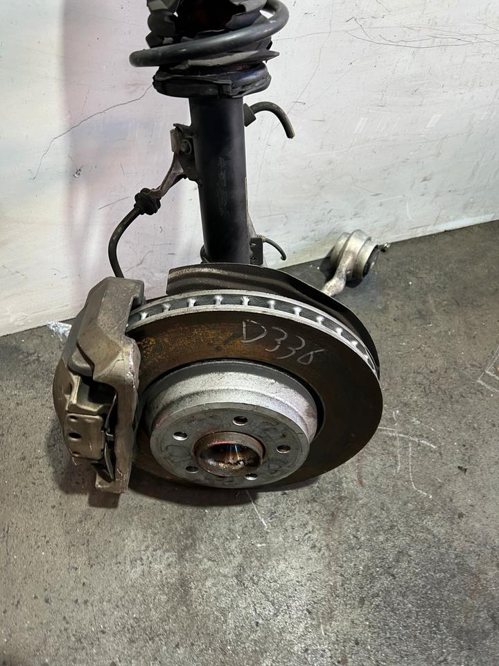 BMW 3er E90 E92 E93 N54 Achsschenkel Radnabe Bremssattel Vorne – Bild 3