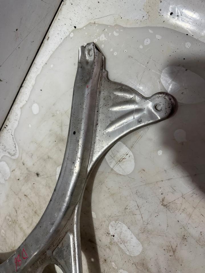 Audi A6 4G Querstütze Sütze Strebe Domstrebe Halter 4G0805645B – Bild 2