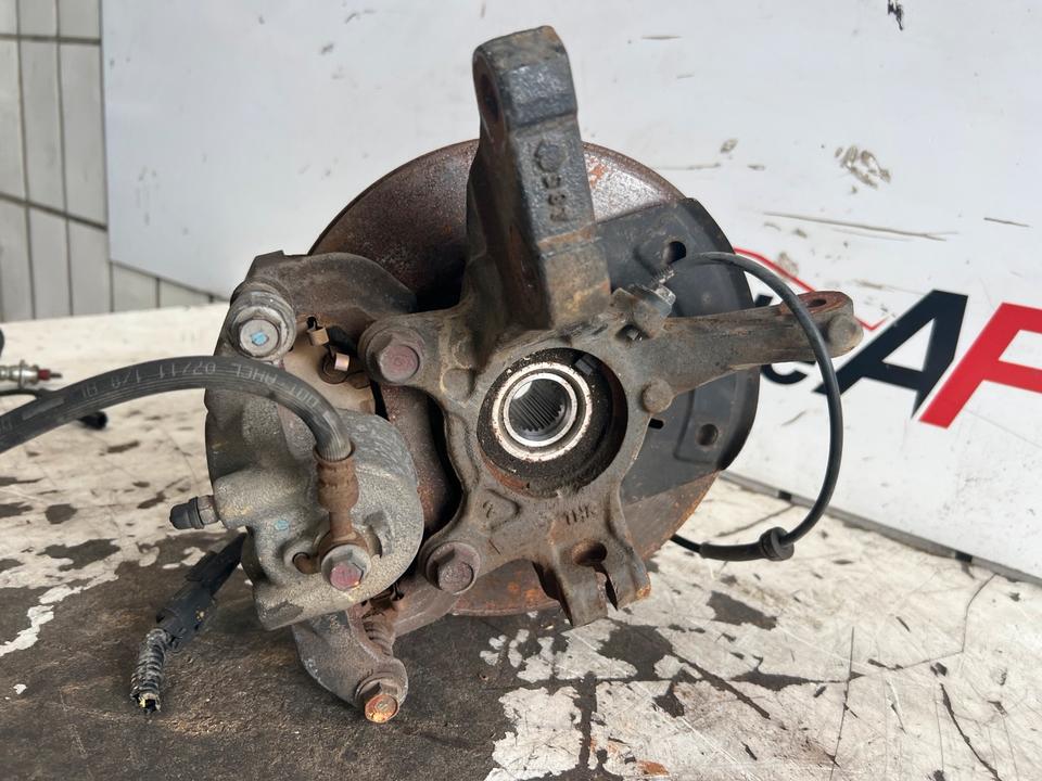 Nissan Micra K13 Achsschenkel Radnabe Bremssattel Vorne – Bild 11