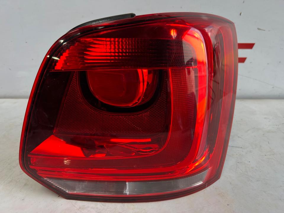 VW Polo 6R Heckleuchte Rückleuchte Rücklicht Leuchte Hinten – Bild 2