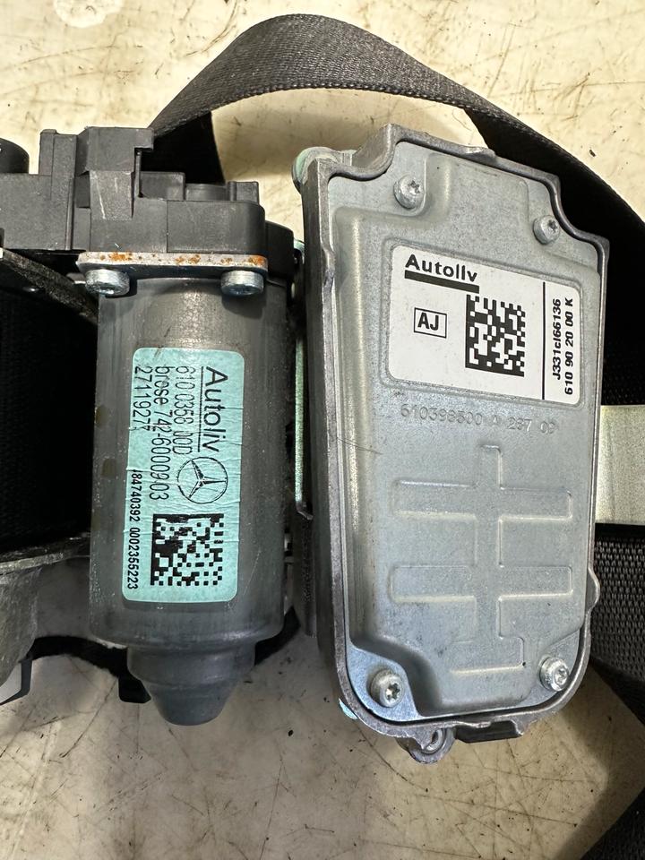 Mercedes E-Klasse W212 Sicherheitsgurt Gurt Vorne – Bild 16