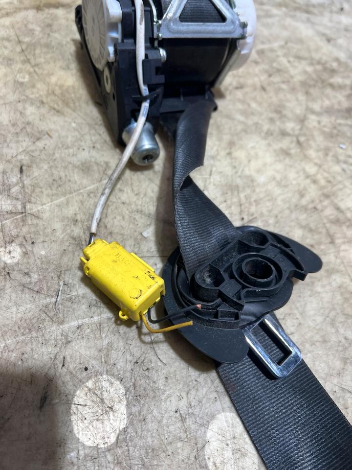 VW Passat B7 3C Gurt Sicherheitsgurt Vorne 3C1857705P 3C1857706R – Bild 17