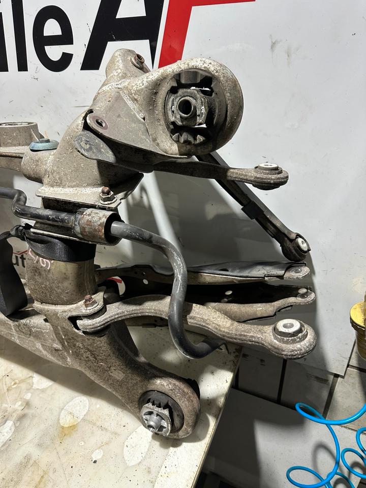 Mercedes S-Klasse W221 Hinterachse Achsträger A2213500408 – Bild 3