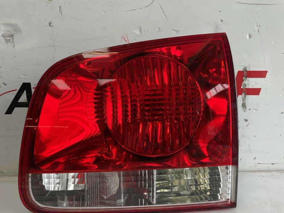 VW Touareg 7L Rückleuchte Rücklicht Innenleuchte Leuchte rechts – Bild 3