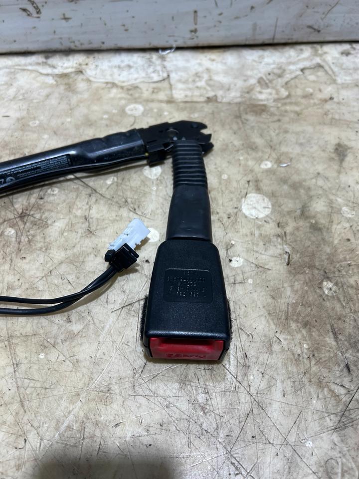 BMW 4er F32 F33 F36 Gurtstraffer Gurtschloss Vorne Rechts Links – Bild 9