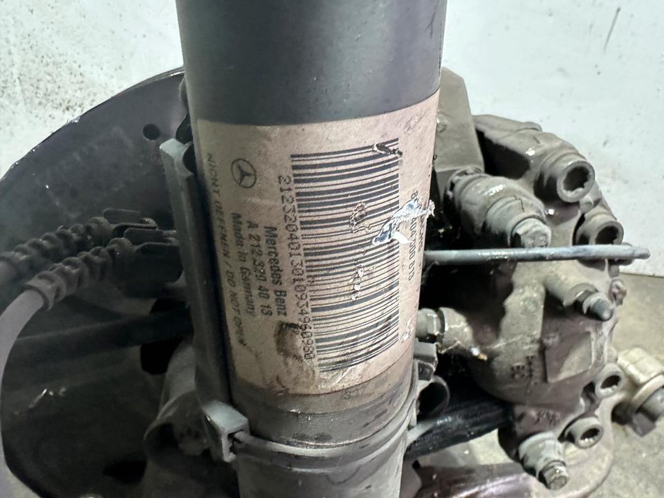 Mercedes W212 Achsschenkel Radnabe Stoßdämpfer Bremssattel – Bild 9