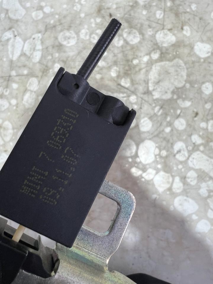 Mini Cooper R50 R52 R53 Schloss Heckklappenschloss 7069310 – Bild 6