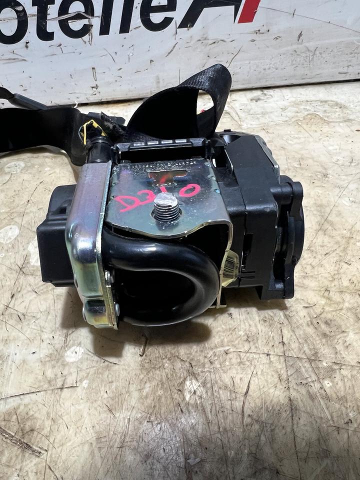 Audi A4 B9 8W Sicherheitsgurt Gurt Vorne 629855400 629855300 – Bild 4