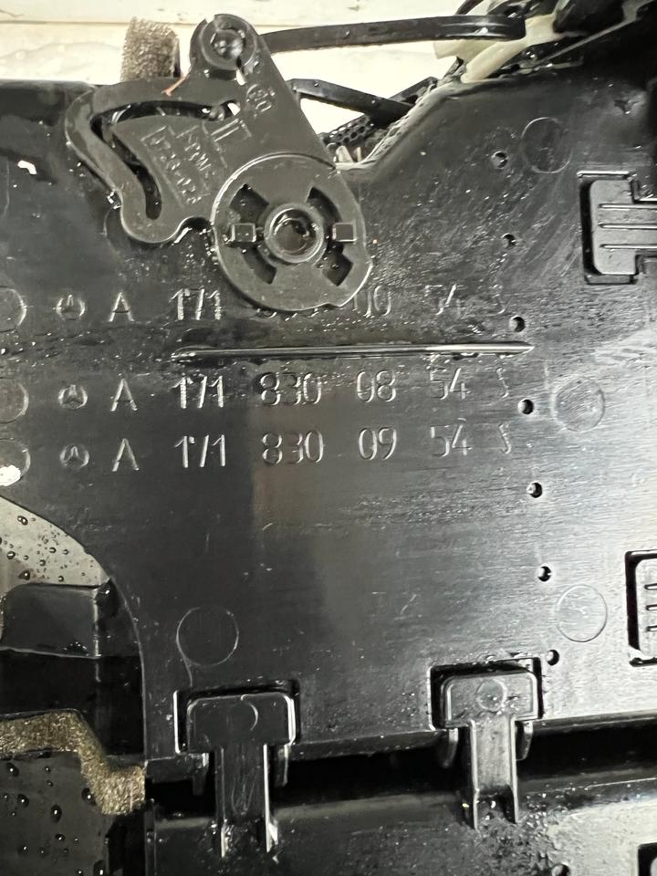 Mercedes SLK R171 Mitteldüse Luftdüse A1718300854 – Bild 3