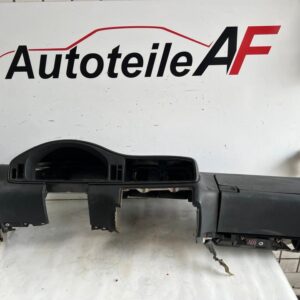 BMW 8er E31 850Ci Armaturenbrett Cockpit Vorne Mittelkonsole