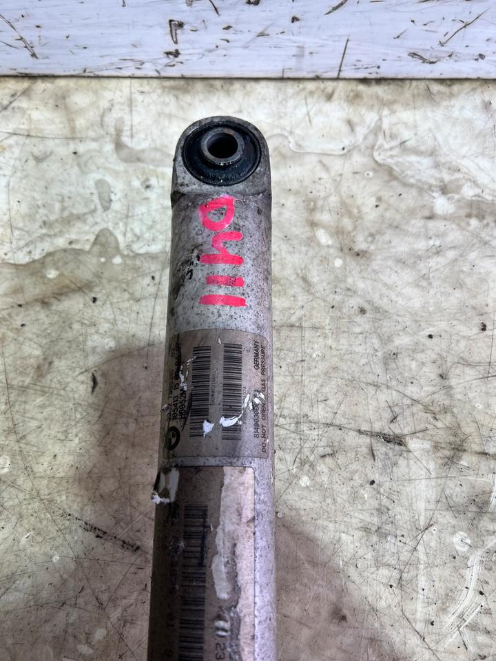 BMW 5er E60 E61 Stoßdämpfern Federbein Dämpfer Hinten – Bild 6