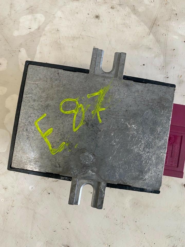 BMW 1er E81 E87 Kraftstoffpumpe Steuergerät 7276383 – Bild 4