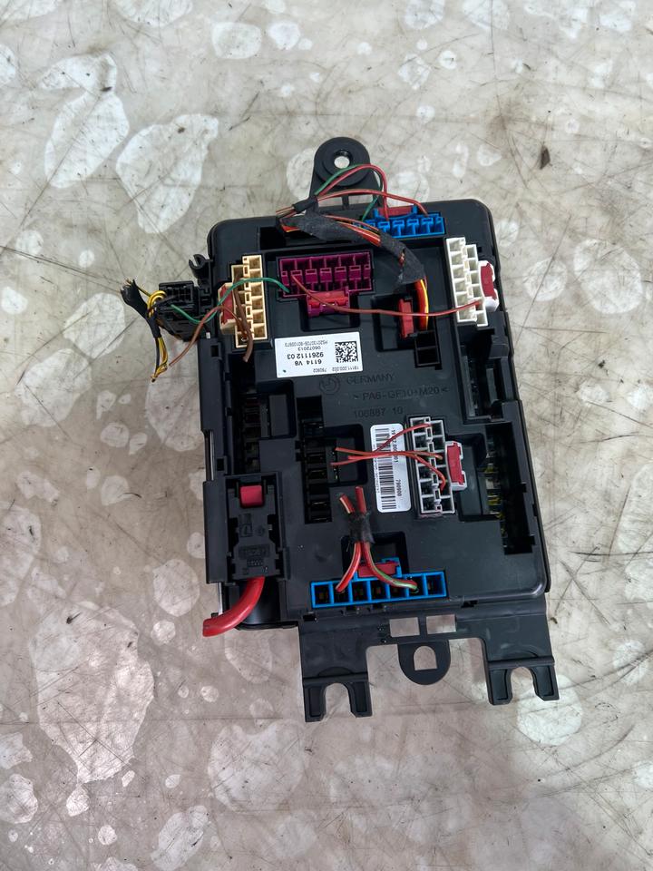 BMW 3er F30 F31 Sicherungskasten Modul Einheit 9261112 – Bild 4