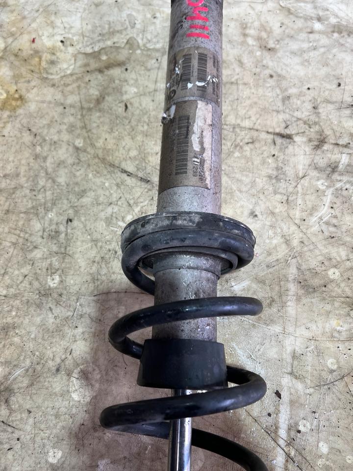 BMW 5er E60 E61 Stoßdämpfern Federbein Dämpfer Hinten – Bild 5