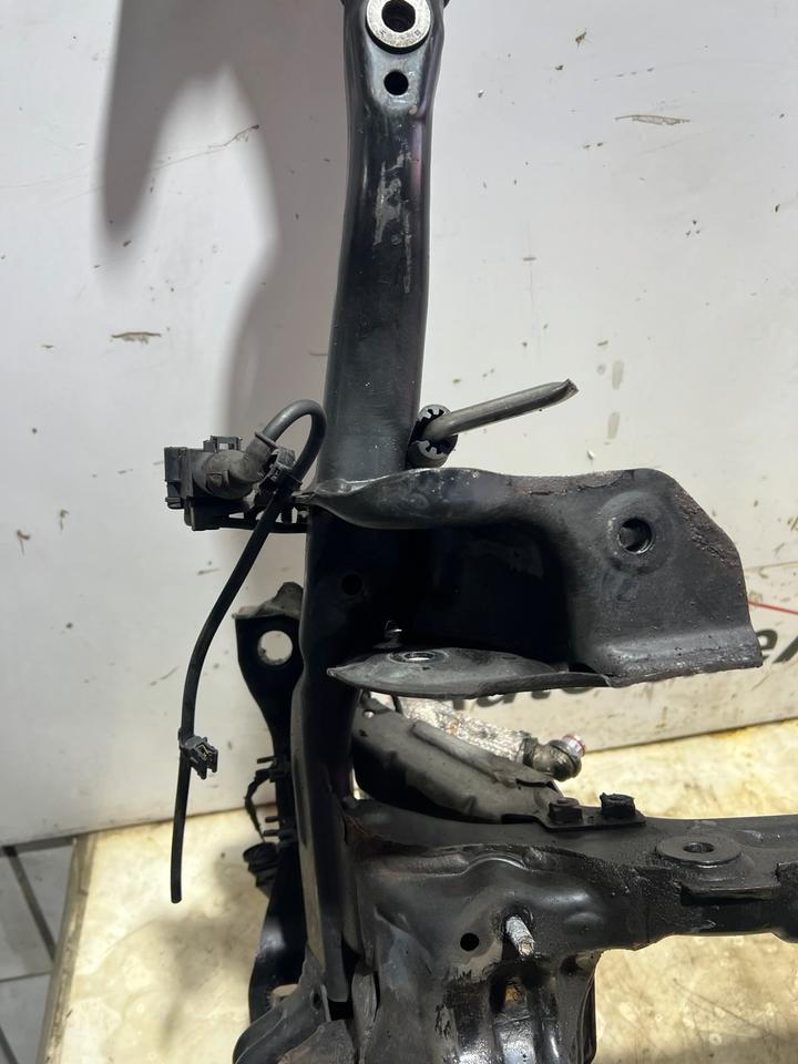 Audi A8 S8 4H Achse Vorderachse Vorderachsträger 4H0399544 – Bild 4