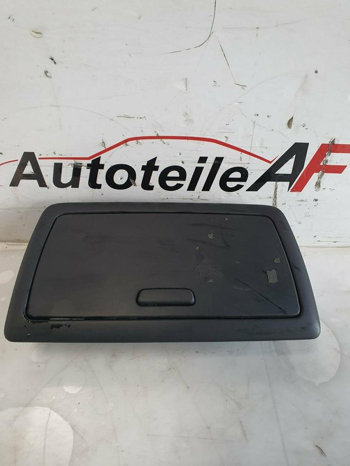BMW E87 LCI Ablagefach Handschuhfach 9211788