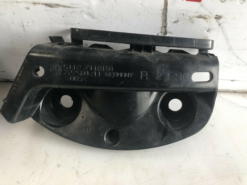 BMW 3er E90 Führung Stoßstange Heckleuchte Halter 7118194 7118193 – Bild 2
