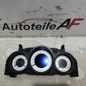 Mercedes W204 S204 Tacho Tachometer Kombiinstrument A2049004009