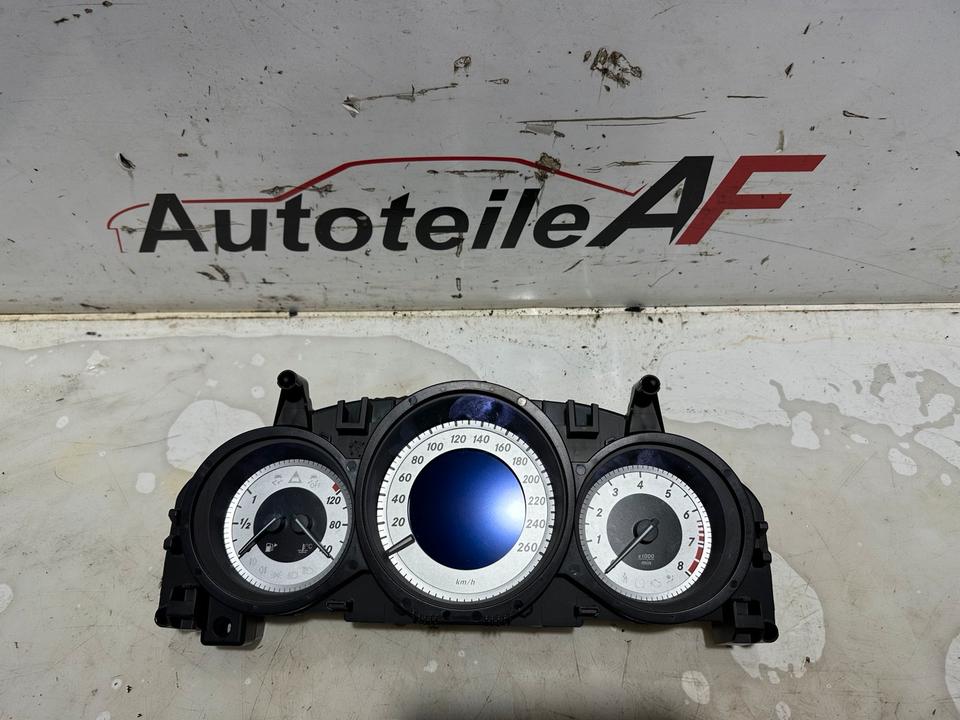 Mercedes W204 S204 Tacho Tachometer Kombiinstrument A2049004009