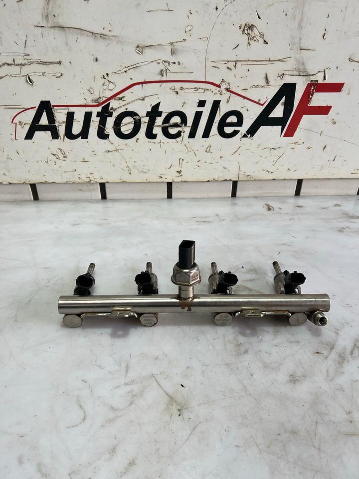 BMW 1er F20 F21 116i N13 Einspritzleiste Einspritzventil 7591623