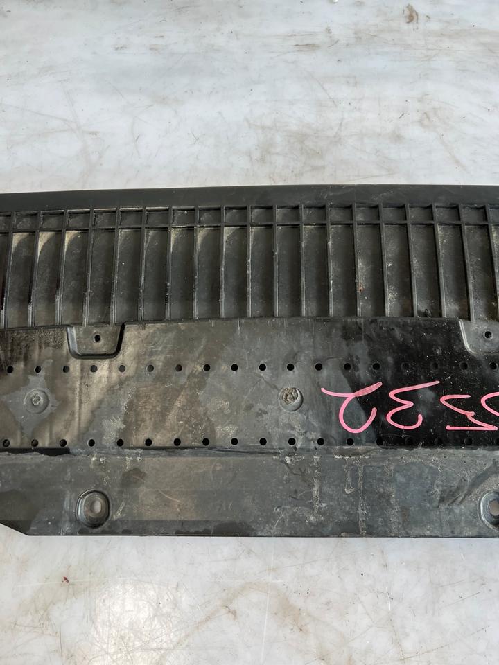 Audi A5 8T Unterboden Abdeckung Stoßstange Vorne 8T0807611A – Bild 2