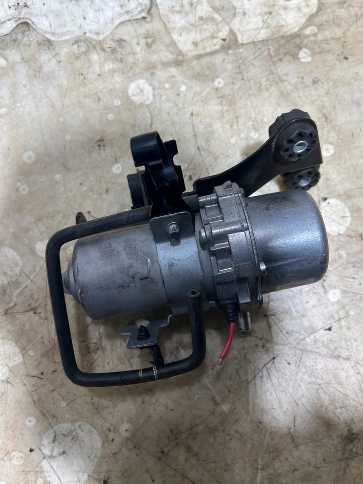 BMW 6er F01 F06 F10 Unterdruckpumpe Vakuumpumpe 6797749 – Bild 5