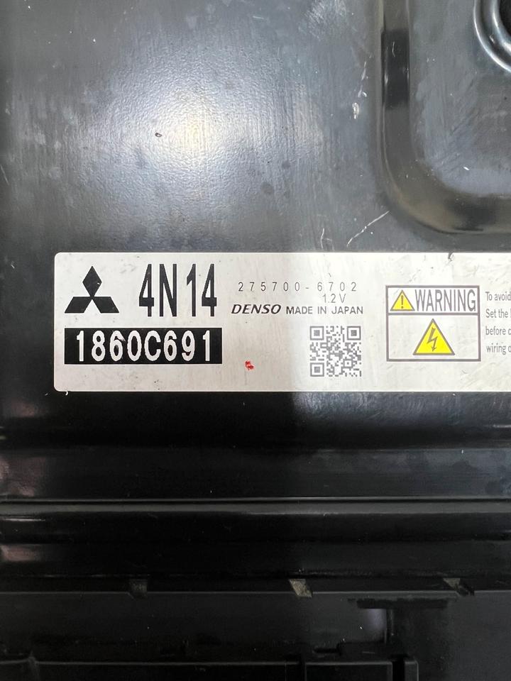 Mitsubishi Outlander 2.2 Motorsteuergerät Steuergerät 1860C691 – Bild 3