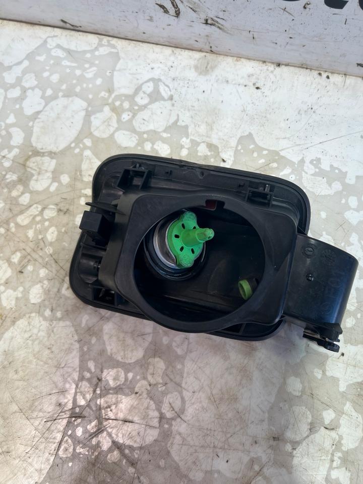 BMW 7er F01 Tankklappe Tankdeckel 624118 – Bild 5