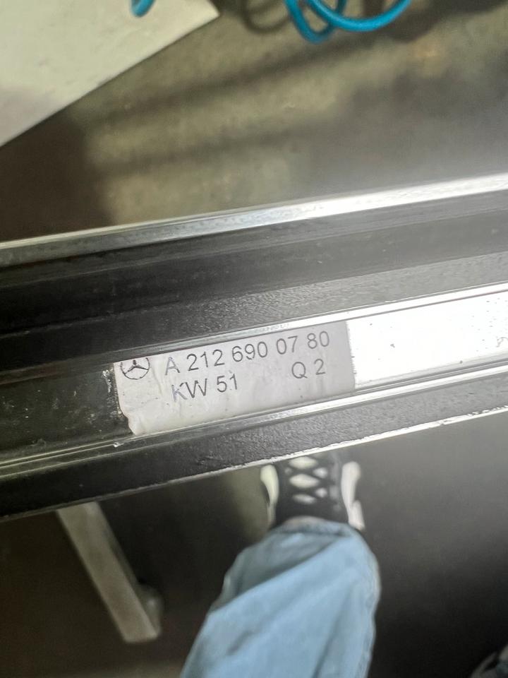 Mercedes E-Klasse W212 Fensterleiste Blenden A2126900780 – Bild 8