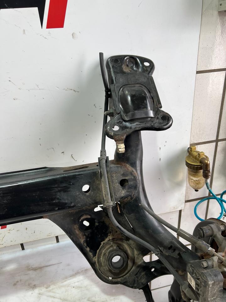 VW Golf 7 VII Hinterachse Achse Träger Hinten 5Q0501049AF – Bild 5