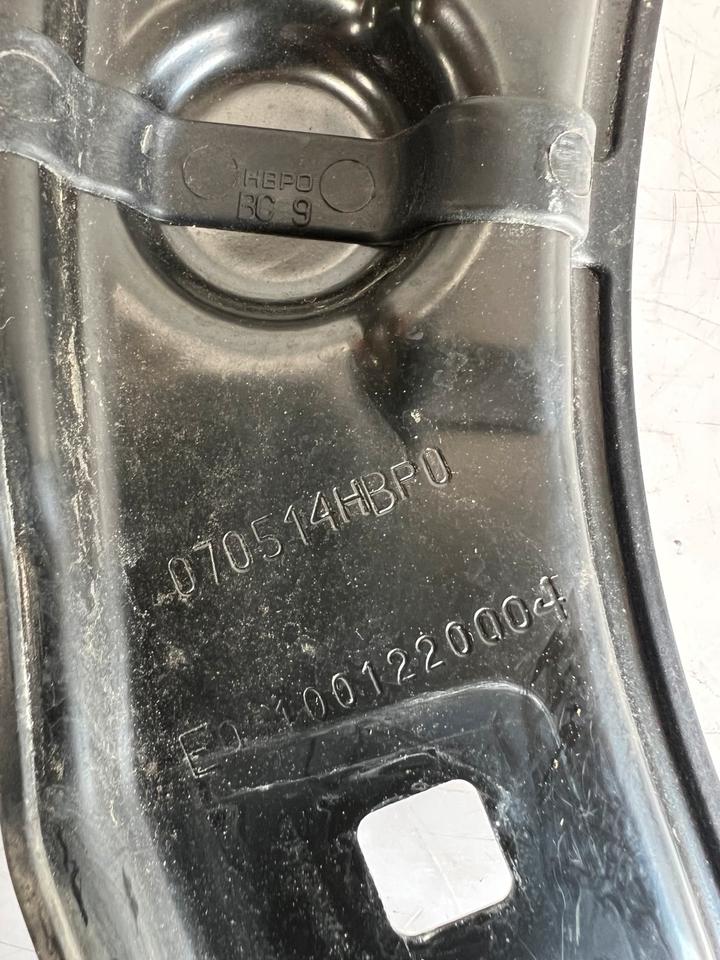 Audi Q3 8U Schlossträger Strebe Halter Vorne 8U0805931 8U0805932 – Bild 5