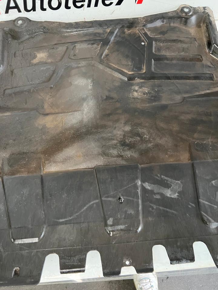 VW Tiguan 5N Unterbodenschutz Verkleidung – Bild 2