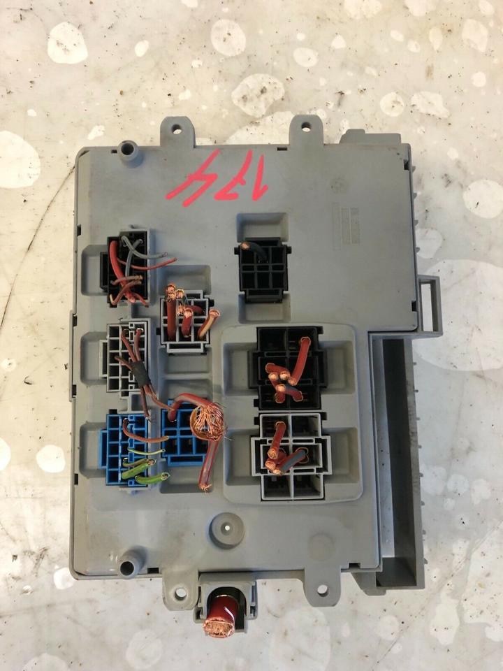 BMW 3er E90 E91 Sicherungskasten Stromverteiler 6906613 – Bild 6