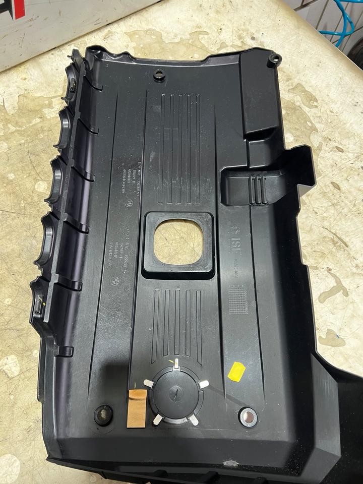 BMW 5er E60 E61 Motorabdeckung Abdeckung Vorne 7555338 – Bild 5