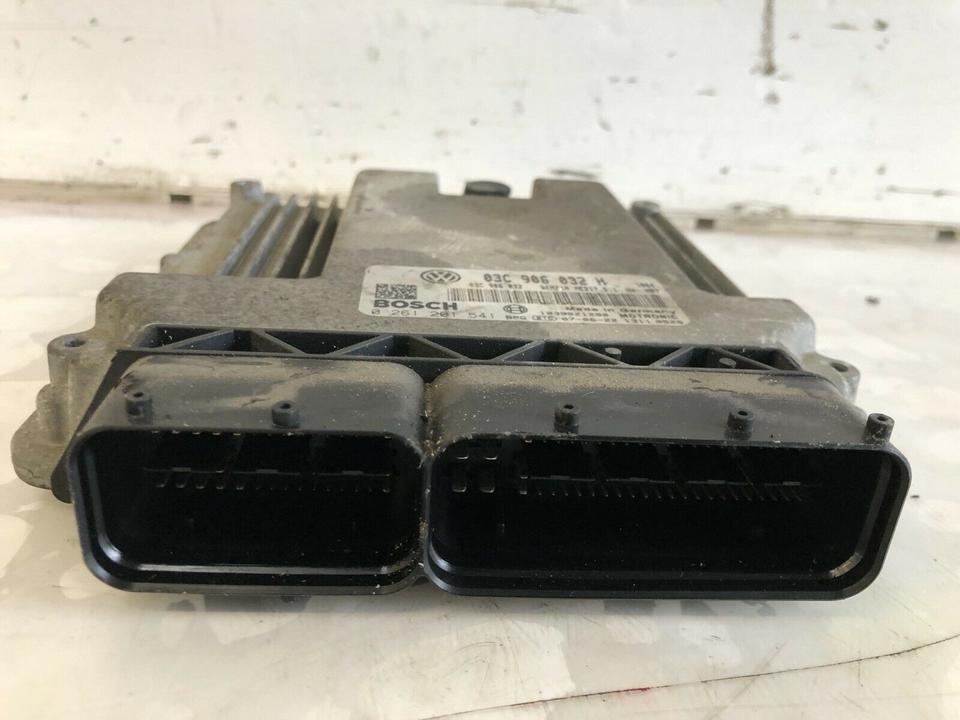 VW Touran 1.4 TSI 170 PS Motorsteuergerät Steuergerät 03C906032H – Bild 2