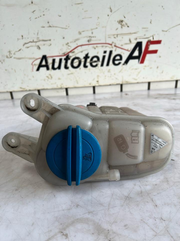 Audi A4 B8 8K A5 8T Ausgleichsbehälter Behälter 8K0121405F – Bild 2