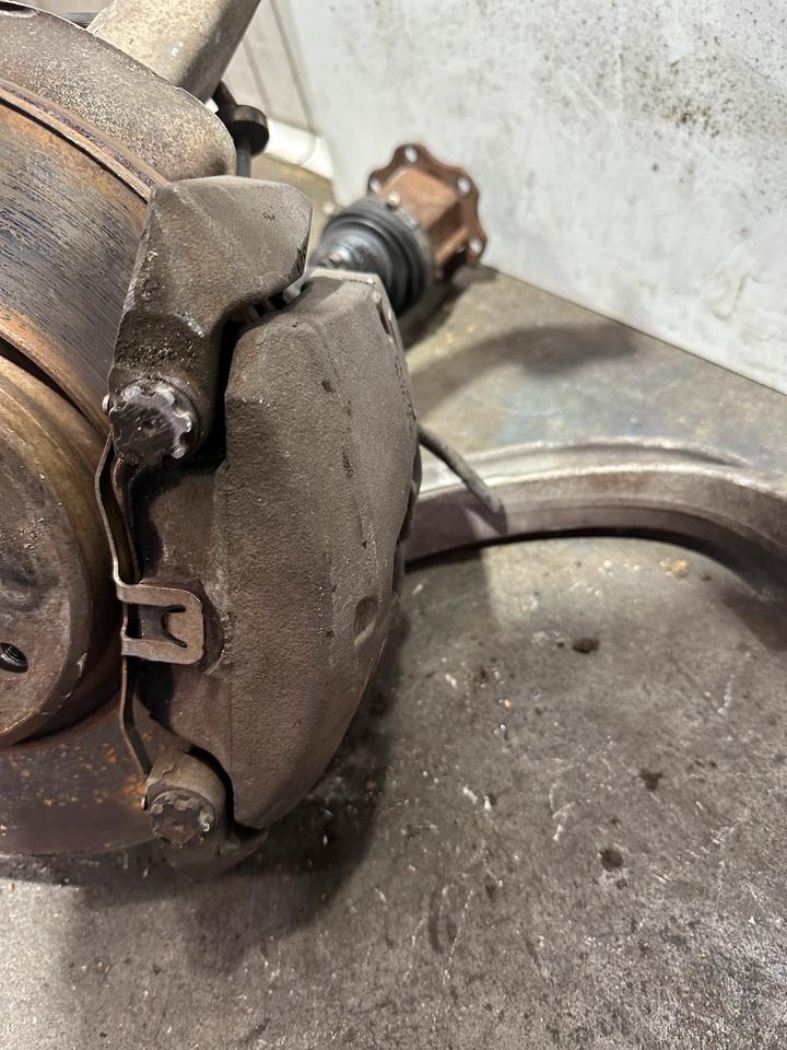 Audi A6 4G Achsschenkel Radnabe Bremssattel Vorne – Bild 6