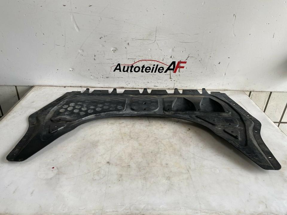 Audi A3 8P VW Skoda Unterfahrerschutz Verkleidung Vorn 1K0825237J