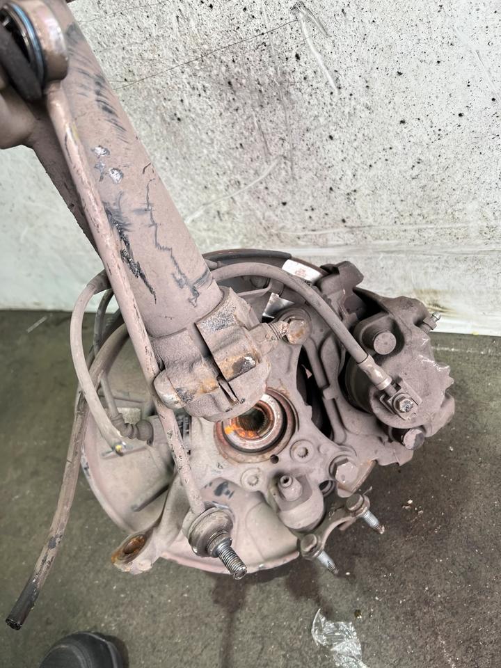 Audi Q3 8U Tiguan 5N Achsschenkel Radnabe Stoßdämpfer Vorne – Bild 8