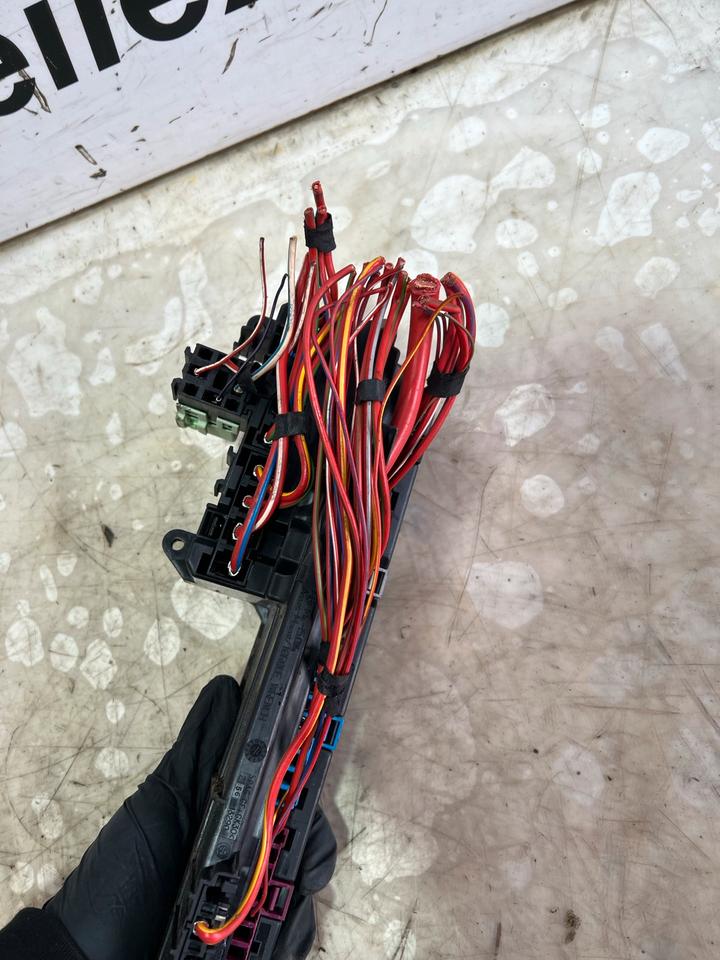 BMW 5er E60 E61 Sicherungskasten Stromverteiler 6957330 – Bild 5