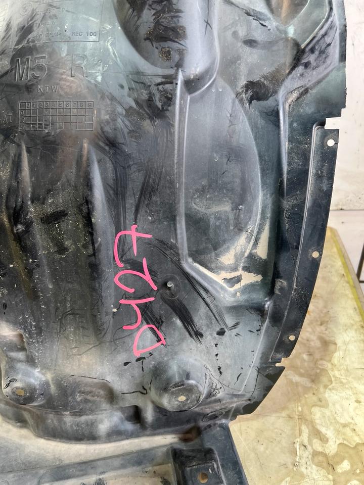 BMW 5er F10 F11 M5 Radhausschale Radhaus Vorne 7903885 7903886 – Bild 3