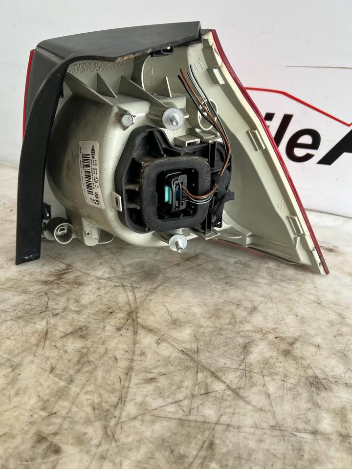 VW Golf 5 V Heckleuchte Rückleuchte Hinten – Bild 8