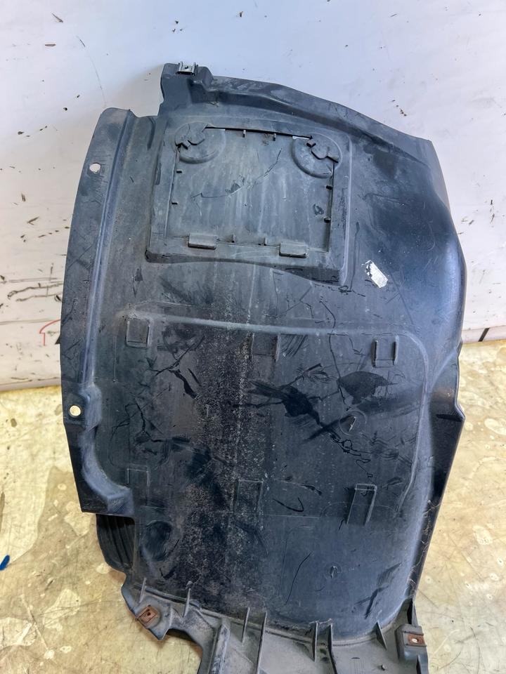 BMW 1er E82 E88 Radhausschale Radhaus Vorne 7180149 7180150 – Bild 12