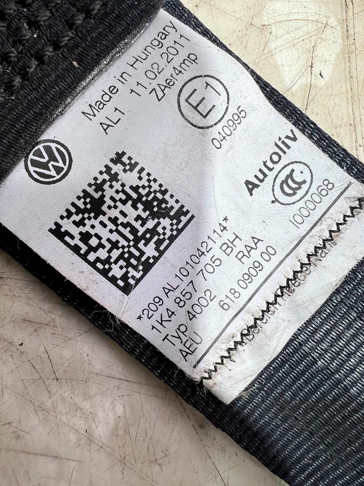 VW Golf 5 V 6 VI Sicherheitsgurt Gurt Vorne 1K4857706 1K4857705 – Bild 12