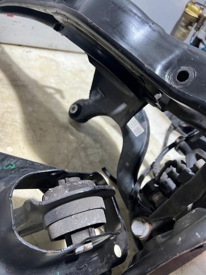 VW Golf 7 VII A3 8V Achsschenkel Radnabe Achse Hinten – Bild 7